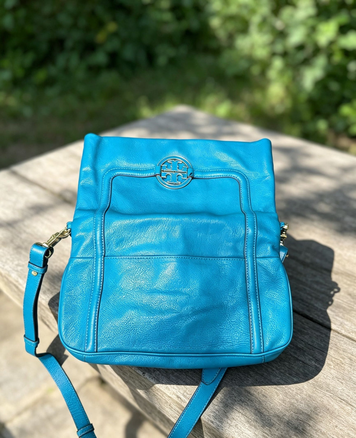 Tory Burch Amanda Foldover Leather Messenger Bag – Electric Eel Blue