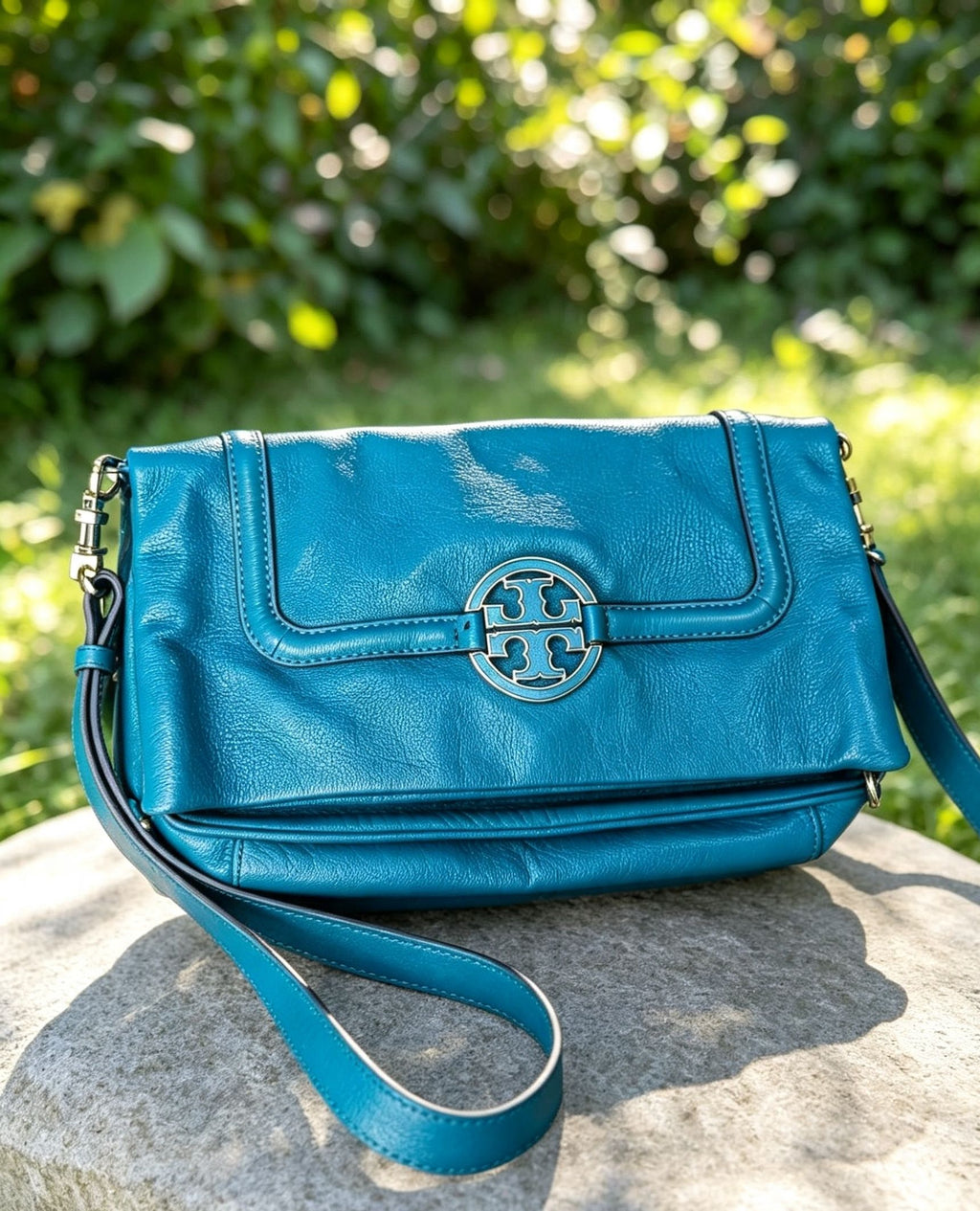 Tory Burch Amanda Foldover Leather Messenger Bag – Electric Eel Blue