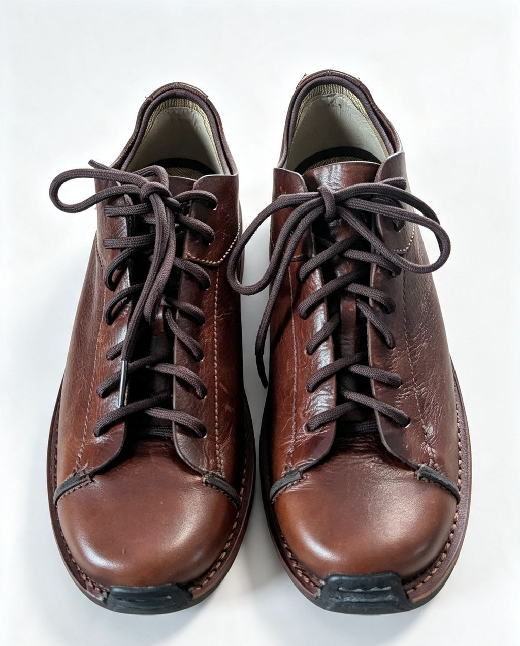 Deadstock Vintage Dr. Martens Max 7-Eye Shoes in Tan - Brand New In Box - UK 9